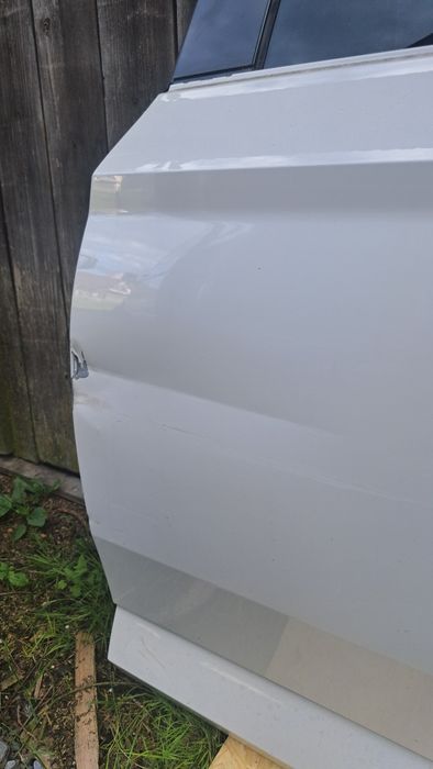 Drzwi lewe tyl skoda superb 3 kombi lf9e