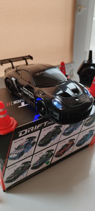 Радіокерована Дрифт машинка Porsche 911 GT3 RS  з new LED і 4 WD(Різні Варіанти)!