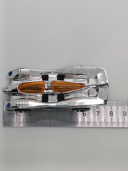 Машинка Hot Wheels Power Piston Chrome, 2014