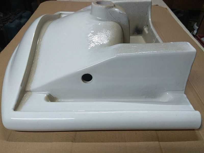 Umywalka 65x51 używana