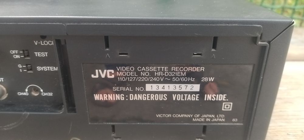 Відеомагнітофон JVC HR-D321EM
