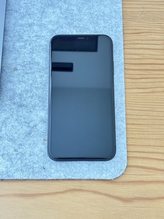 Apple iPhone 11 Black