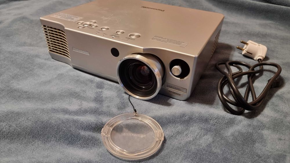 Продам проектор Panasonic PT-AE900E (Made in Japan)