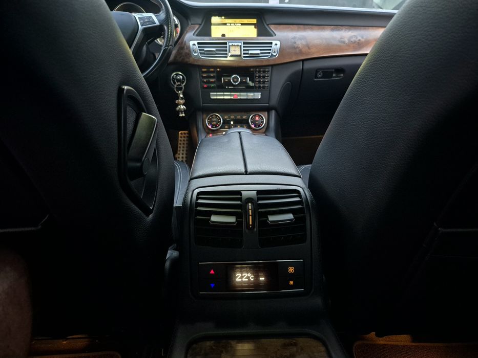 Mercedes-Benz CLS 350 — fotografia 8