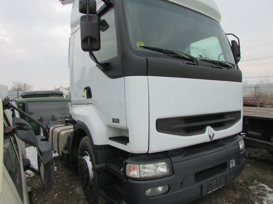 Тягач Renault Premium