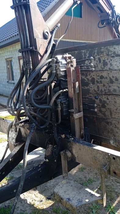 Приицеп лісовий з маніпулятором