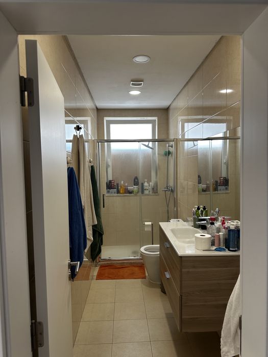 Quarto disponivel em lisboa (metro alameda)
