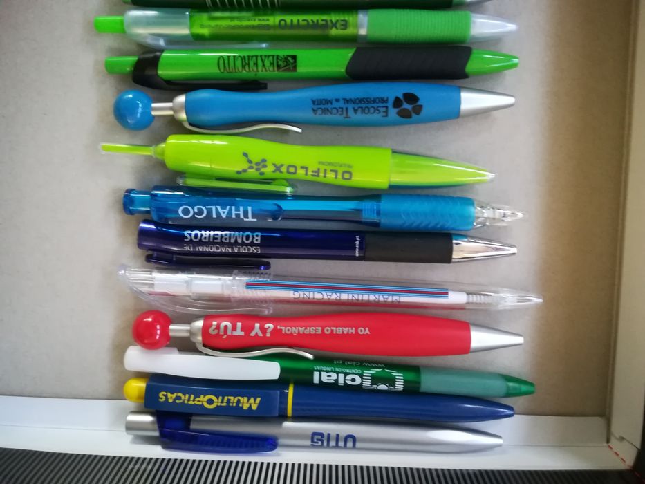 61 Canetas de coleção