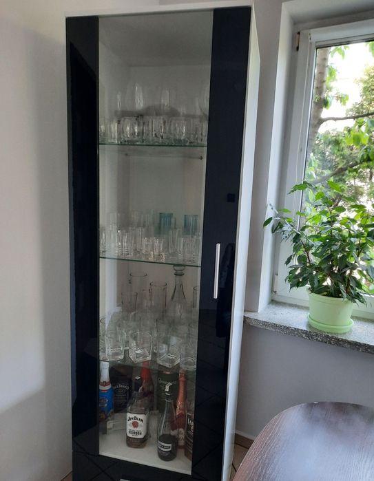 Nowy szklany front do witryny 150*60