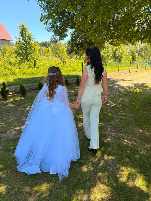 Плаття білі з причастя