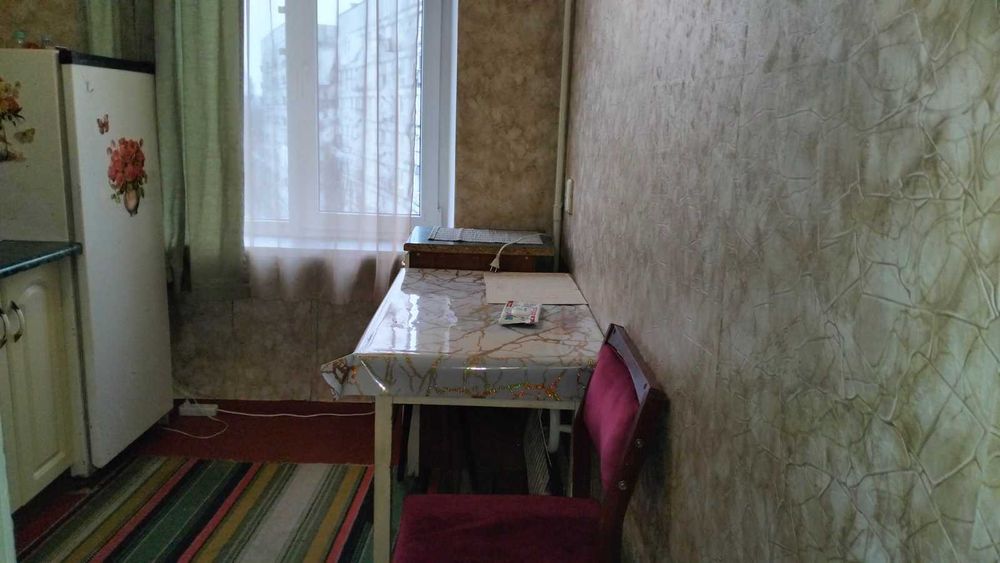 Здається 1 - кімнатна квартира