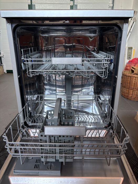 Máquina de Lavar Loiça BECKEN BDW5296 IX (dentro da garantia)