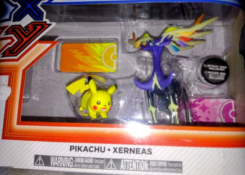 Pokémon Action com 2 Figuras Pack selado de 2014: Legendary Xerneas &
