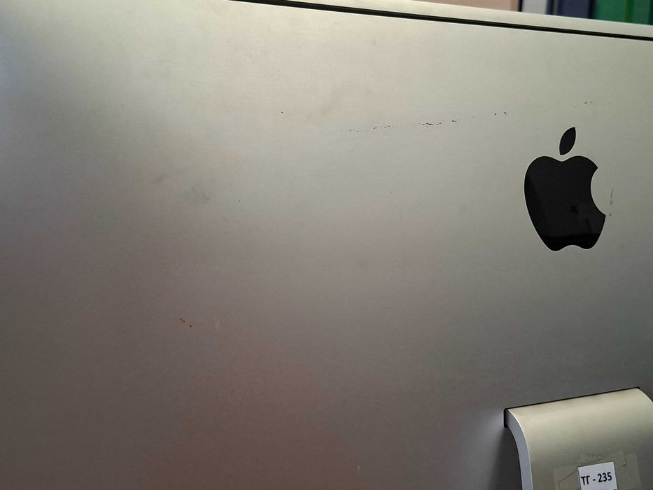 Продам Apple IMac 21.5/27. 8 GB RAM, 2TB