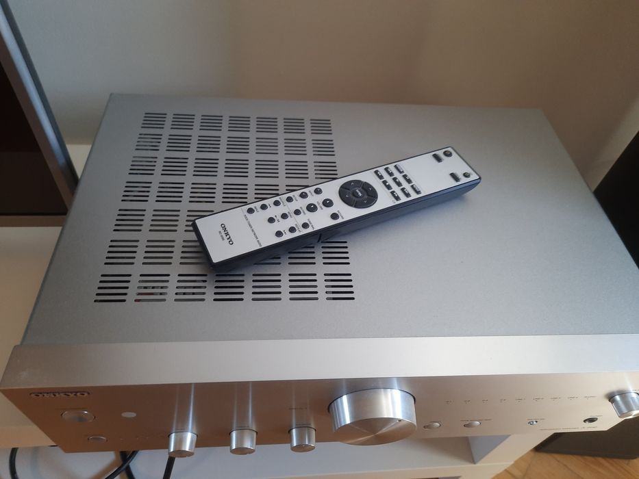 Wzmacniacz stereo onkyo 9150 kolor srebrny