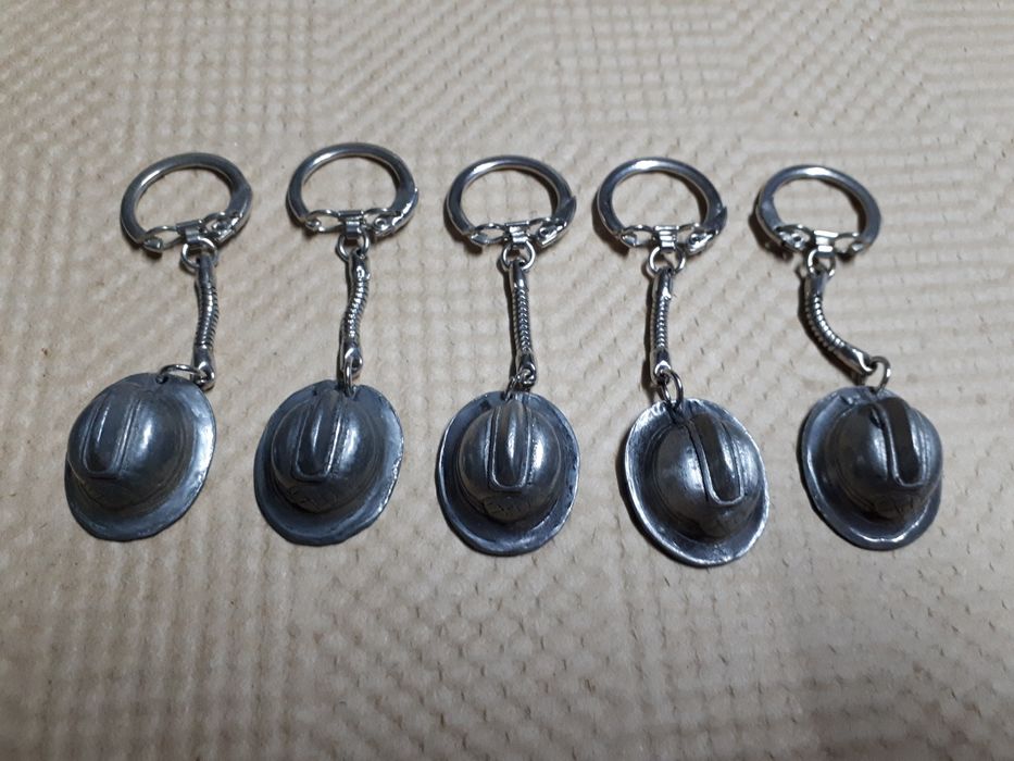 Porta chaves capacete Bombeiro em estanho