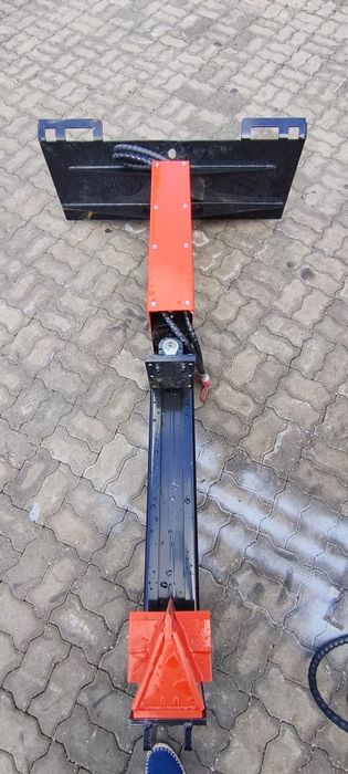 Rachador de lenha para BOB CAT  12 ton