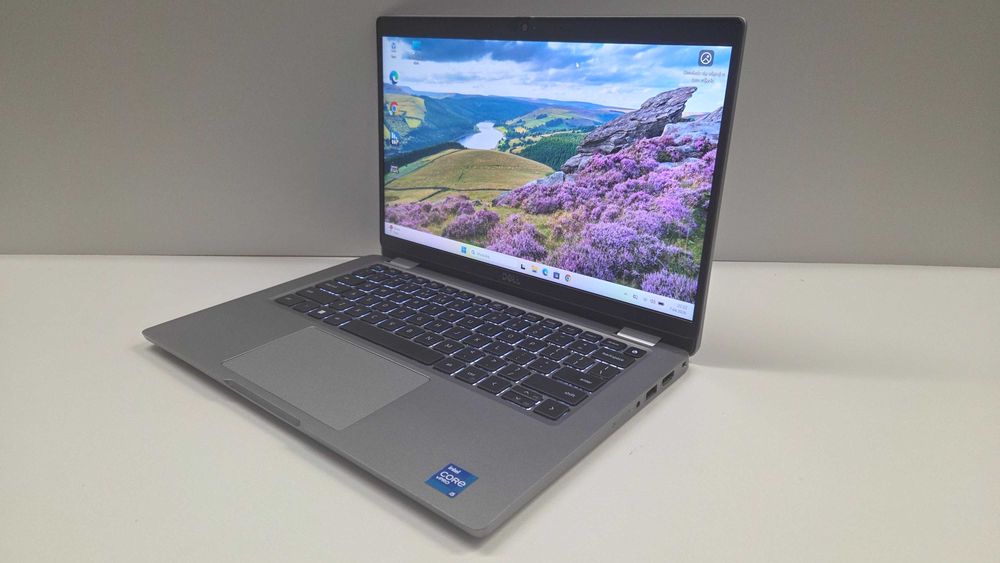 CIENKI Dell Latitude 5320 i5 1145G7 ram 16GB DDR4 dysk 256SSD Full HD gwarancja Windows 11 Laptop do pracy biura warsztatu biznesowy mocny ultrabook