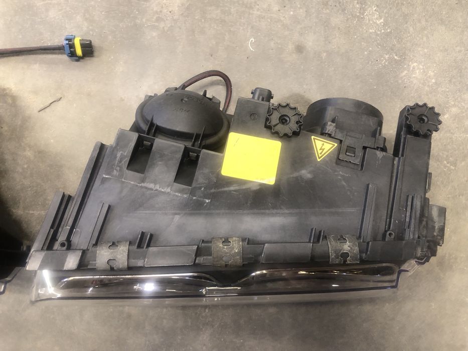 Лінзовані Фари BMW e 38 завоцькій ксенон