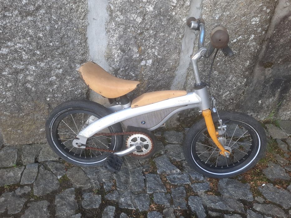 Bicicleta BMW, pode ver sem compromisso