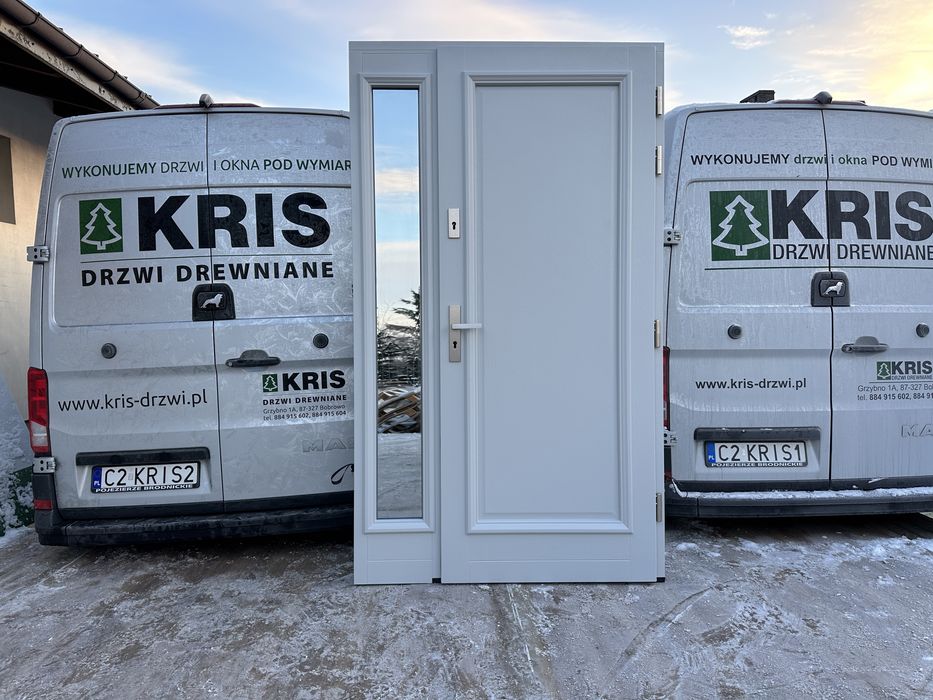 Drzwi zewnętrzne drewniane z doświetlem bocznym Na kazdy wymiar