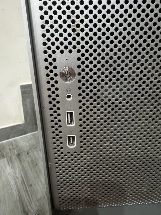 Apple mac G5  komputer stacjonarny