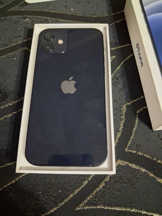iPhone 12 czarny