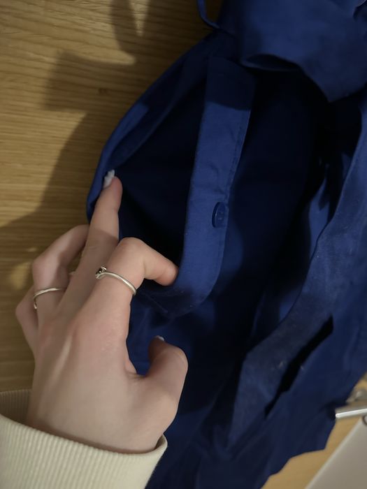 vestido azul profundo incrivelmente elegante