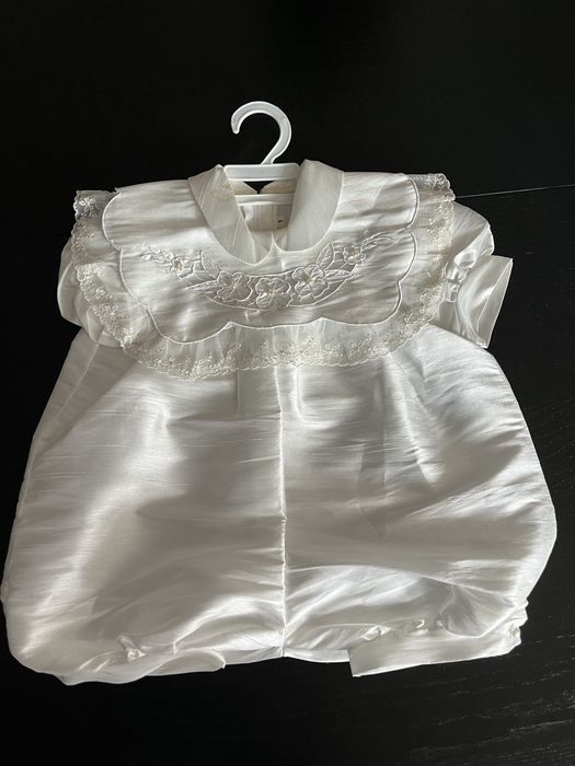 Vendo fatos de batizado para bebés