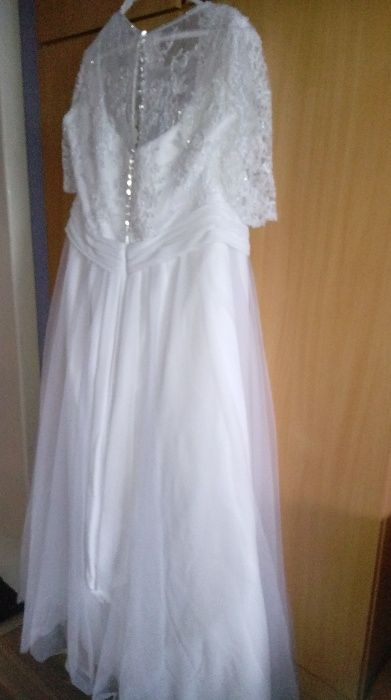 suknie ślubna szyta