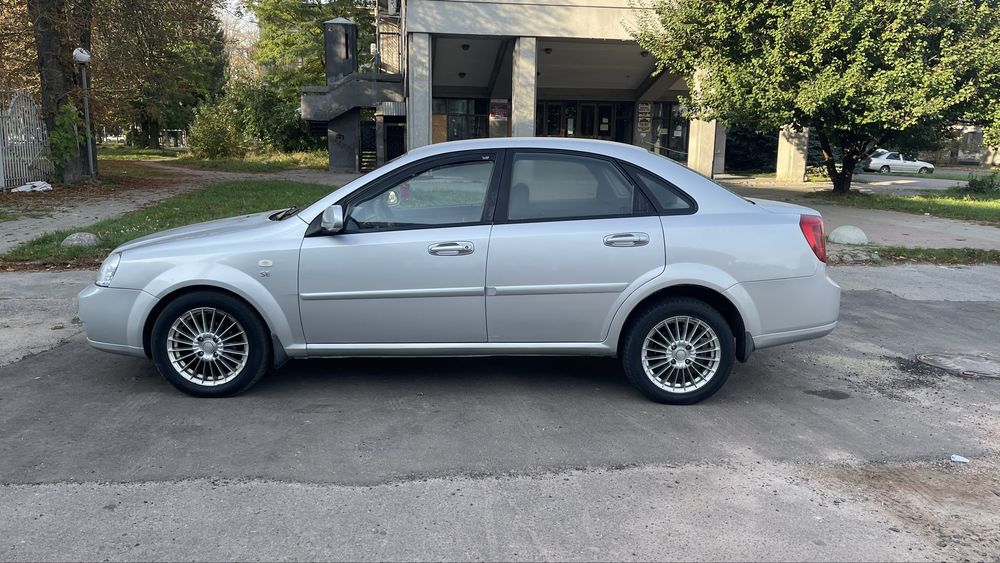 Продам Chevrolet-Lacetti