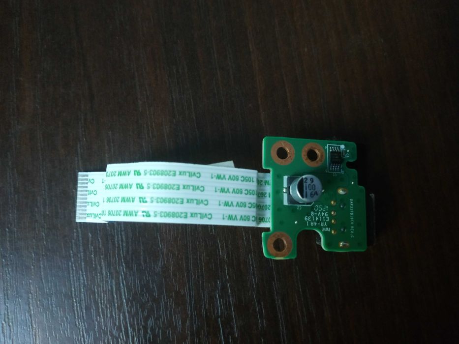 ноутбук HP Pavilion g6(продается разъем питания ноутбука )