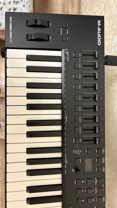 M-Audio Oxygen Pro 49 - MIDI клавіатура