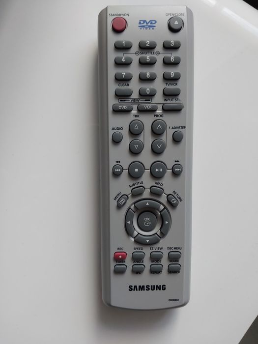 Samsung SV-DVD440 MP3 DVD/VCR DUAL DECK Magnetowid z pilotem