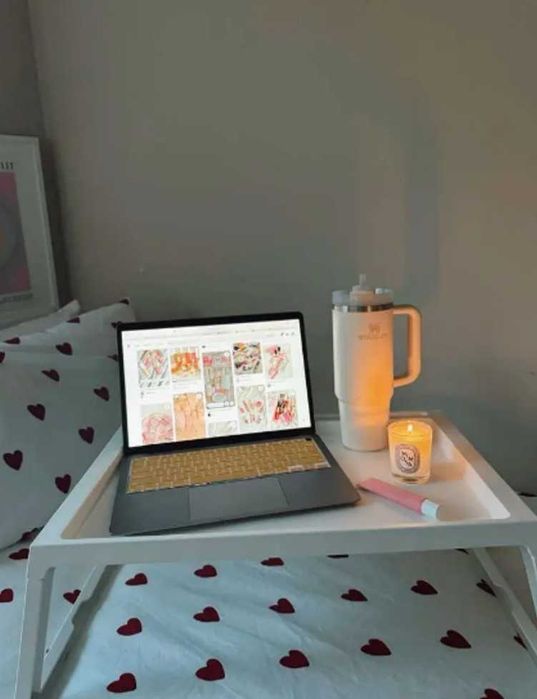 Компактний столик піднос для дивану Ікеа столик для планшета