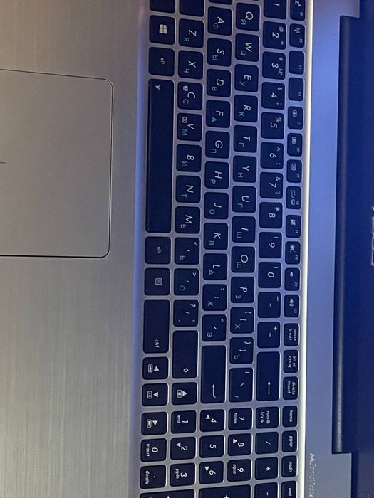 Продам Asus x556u