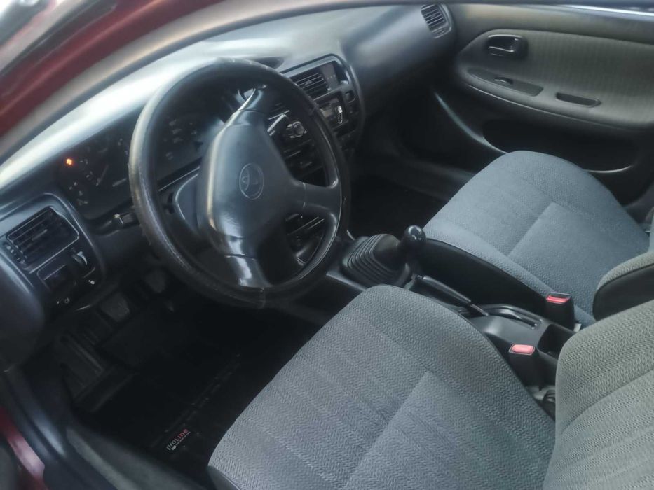 Продам тойоту короллу Е100  1.3XLI 16V 1994 р. в універсалі
