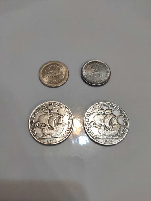 Moedas escudos 1922, 1918, 1937, 1942 *RÉPLICAS*