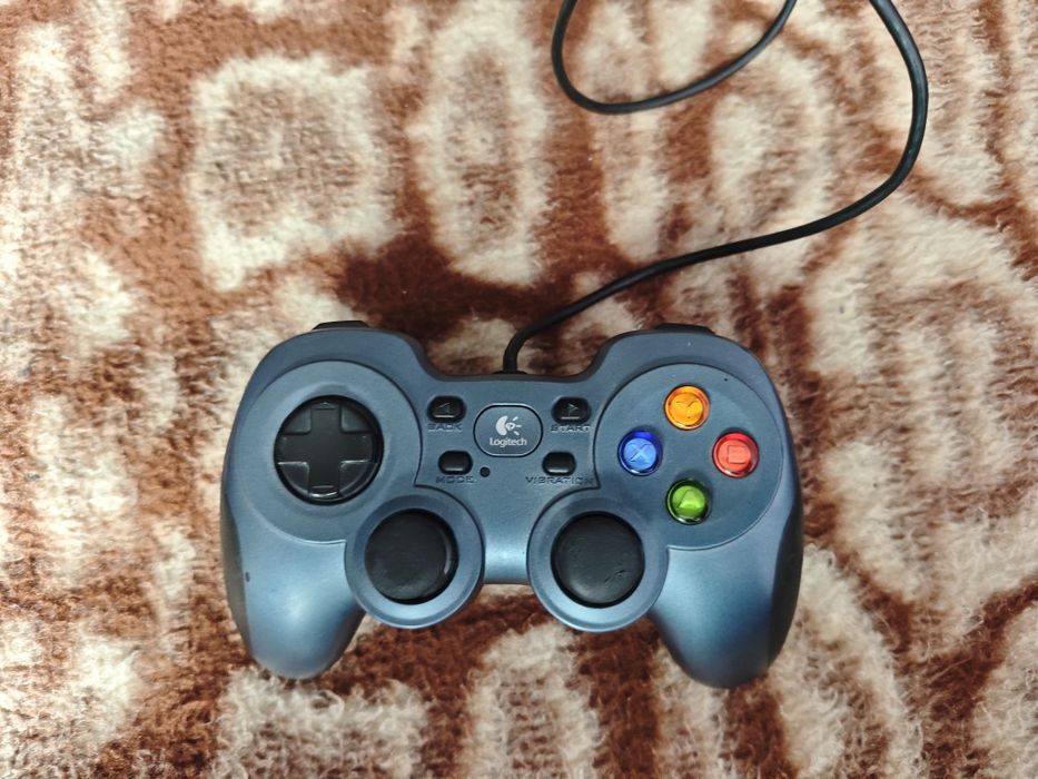 Pad PC Logitech F510