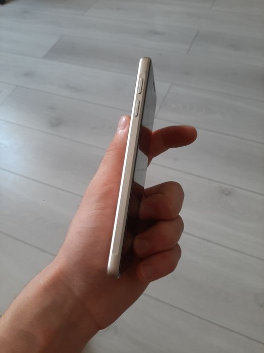 Samsung galaxy a3 2016