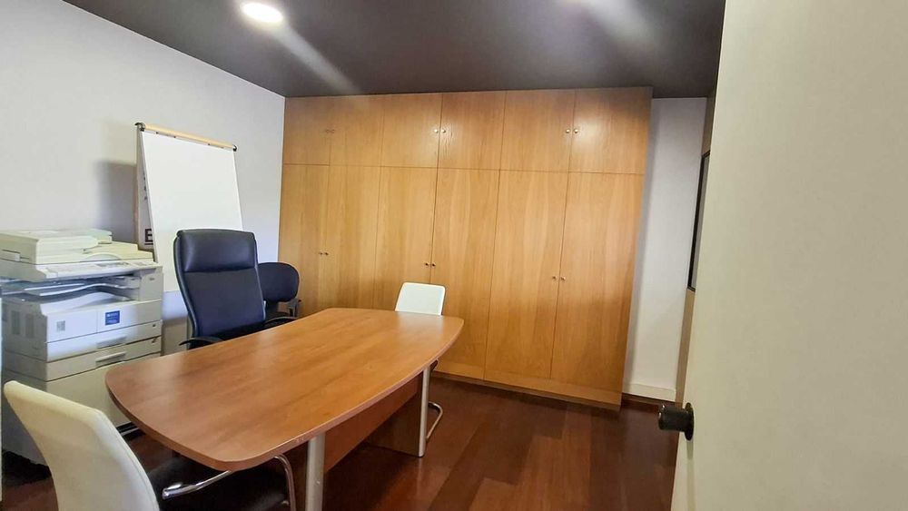 Escritório Mobilado para Arrendamento Boavista  -  Parque Itália