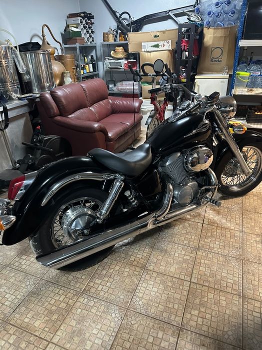Honda Shadow VT750 – 1999 | 36.000 km | Excelente Estado
