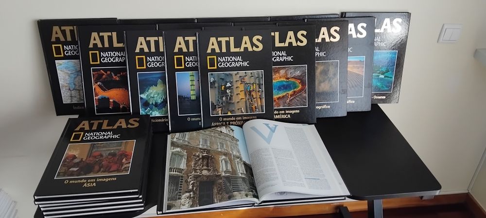 Livros geográficos Atlas National Geográfica.