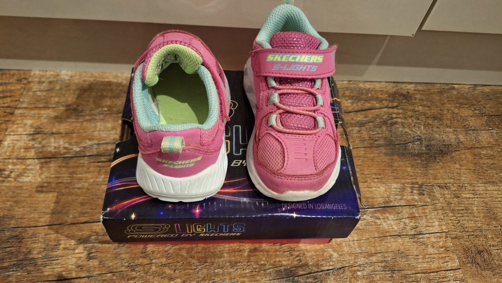 Adidasy Skechers Lights 22