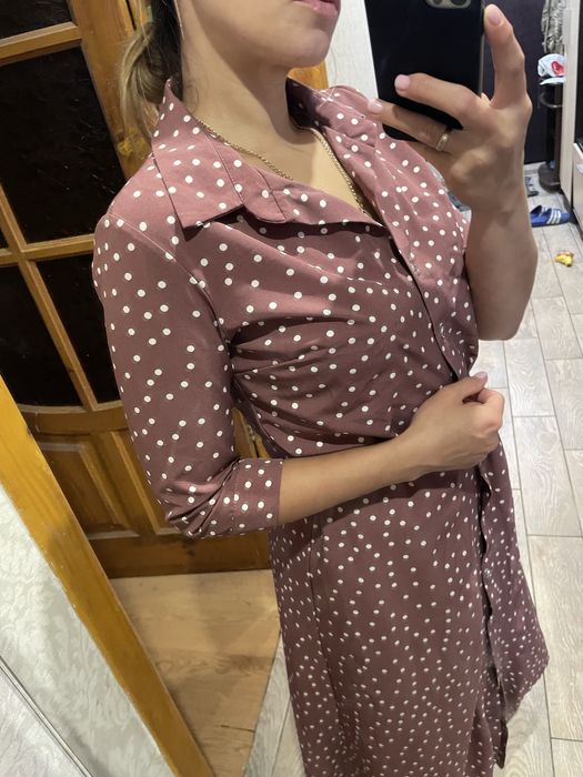 Плаття в горошок