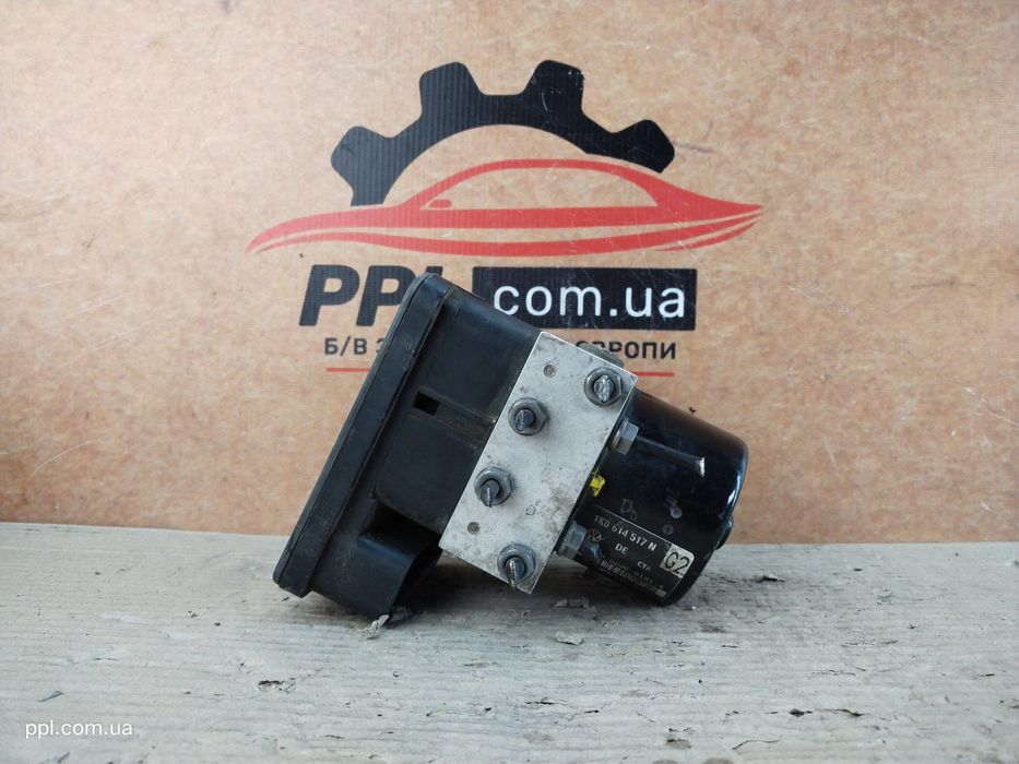Audi A3 8P 03-12 Leon II Altea Golf V Блок АБС ABS 1K0614517N