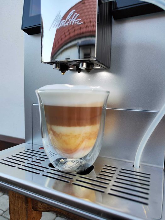 Кавомашина кофемашина Melitta Caffeo CI Touch F 63 0-101