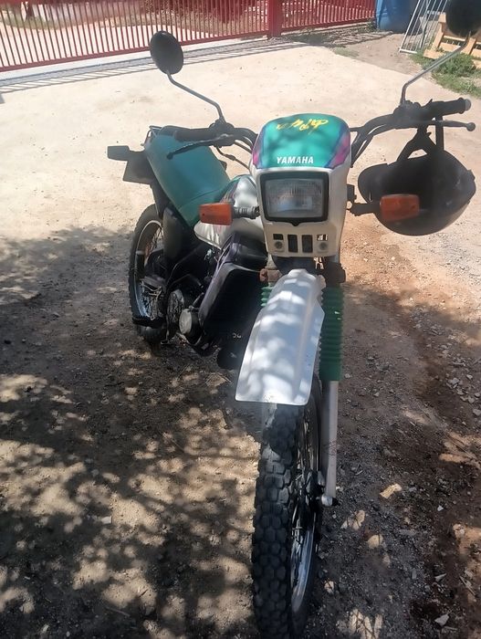 Yamaha DT 50 em bom estado