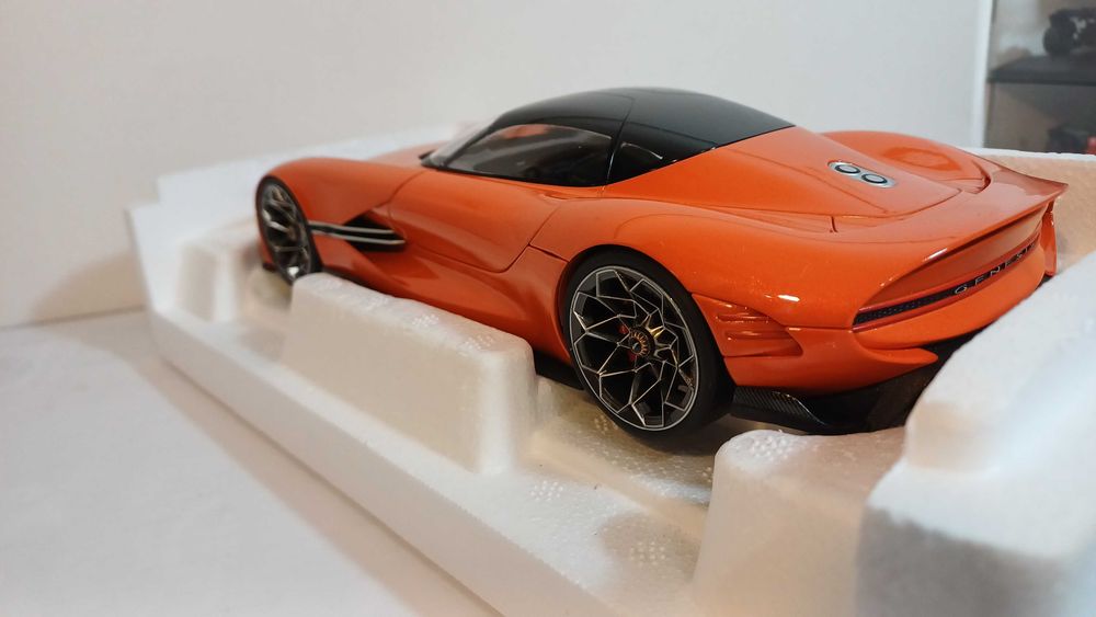 1/18 Genesis X Gran Berlinetta VGT 2024 - Norev