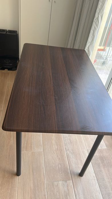 Vendo conjunto de mesa com 4 cadeiras